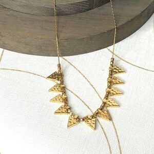Express vintage arrowhead/triangle necklace